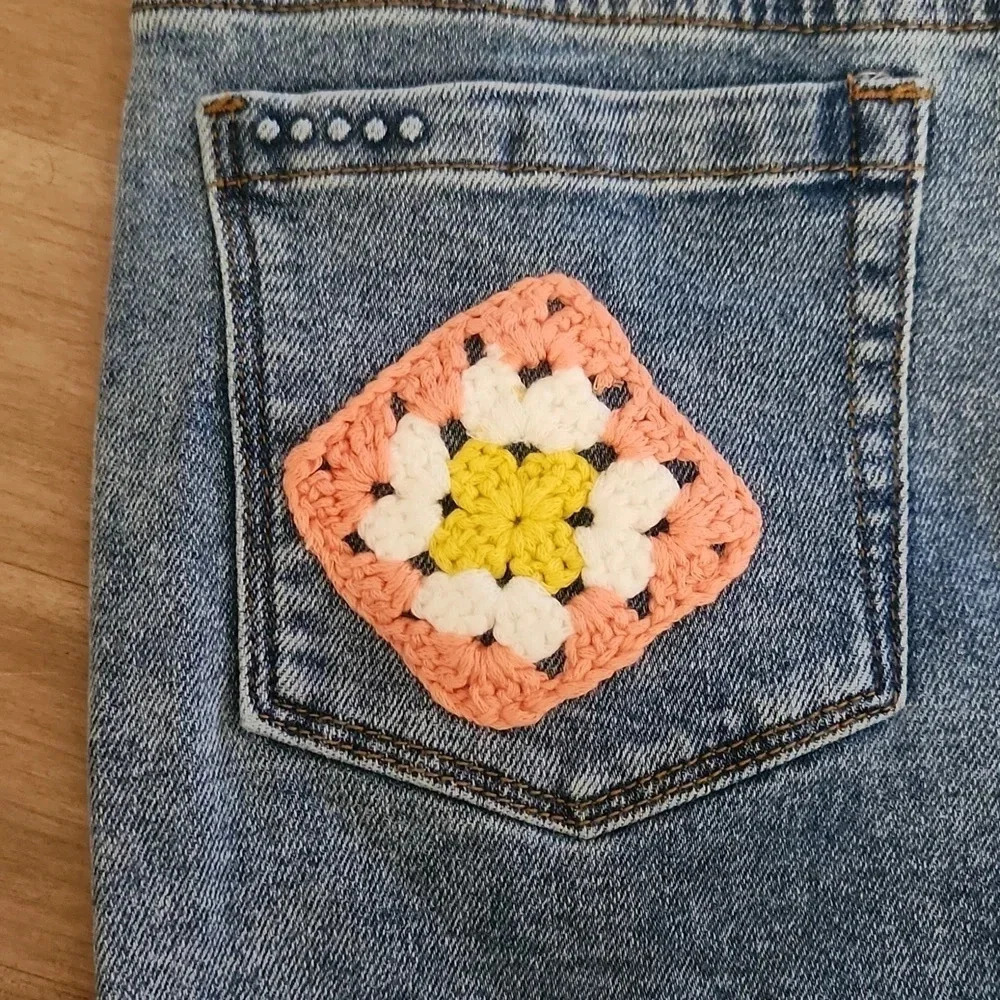 Sold Out Blank NYC kids crochet denim jean shorts - Picture 3 of 8